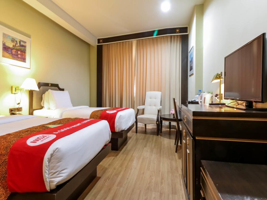 วังจันทร์ ริเวอร์วิว โฮเทล Hotel พิษณุโลก ภายนอก รูปภาพ